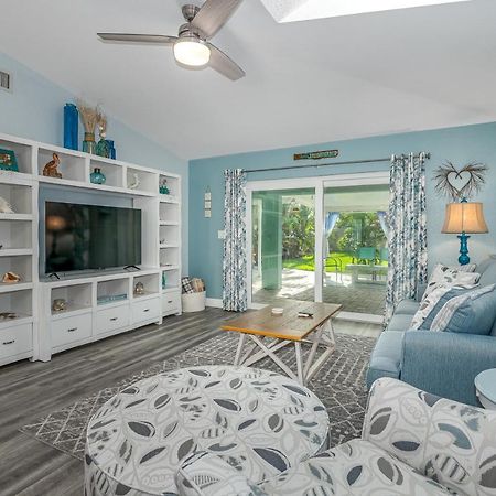 Dog Friendly Home Wprivate Fenced Yard, Garage & Fire Pit Steps To The Beach! New Smyrna Beach Esterno foto