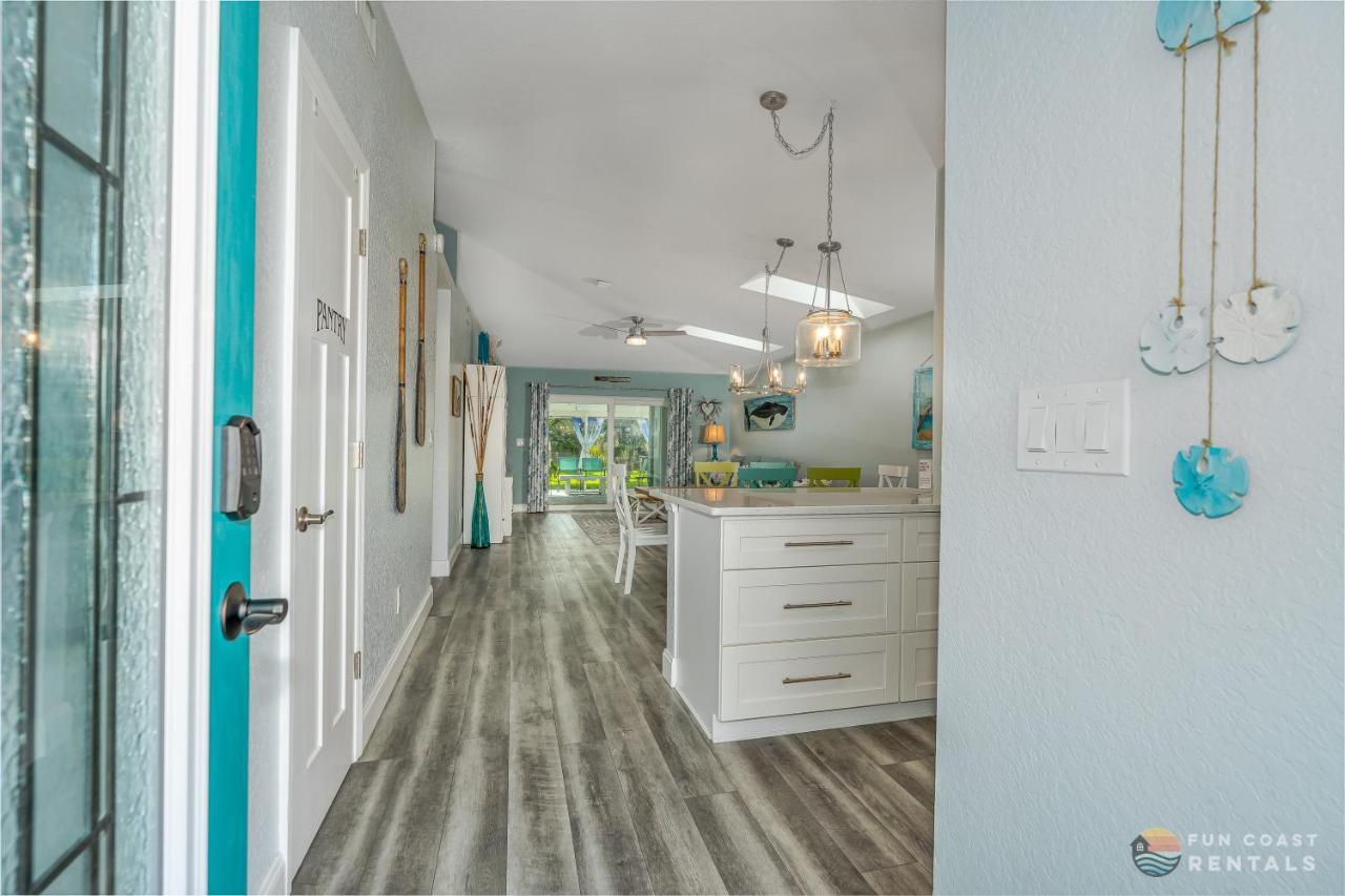 Dog Friendly Home Wprivate Fenced Yard, Garage & Fire Pit Steps To The Beach! New Smyrna Beach Esterno foto