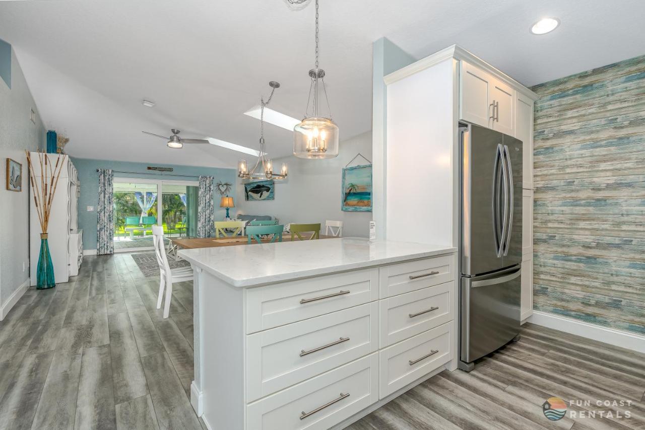 Dog Friendly Home Wprivate Fenced Yard, Garage & Fire Pit Steps To The Beach! New Smyrna Beach Esterno foto