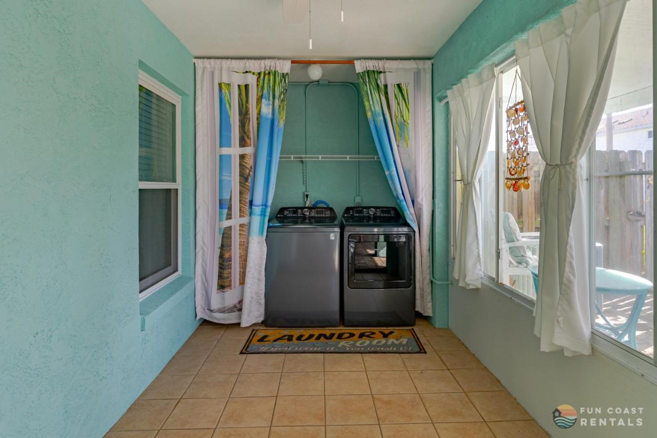 Dog Friendly Home Wprivate Fenced Yard, Garage & Fire Pit Steps To The Beach! New Smyrna Beach Esterno foto